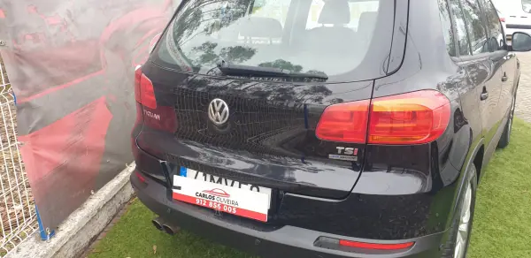 Volkswagen Tiguan 2012 - 10950 EUR, 178600 km - AUTO.MOTO.pt - 178600km - foto 5 de 17