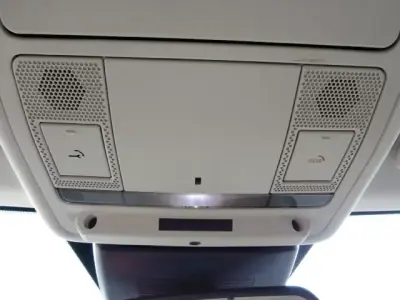 Land Rover Range Rover Evoque 2019 - 25500 EUR, 158956 km - AUTO.MOTO.pt - 158956km - foto 20 de 33