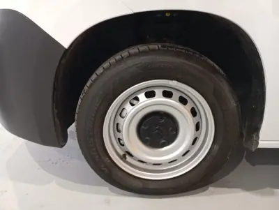 Citroën BERLINGO 1.6hdi 3L AUTOMATICA 2021 - 15750 EUR, 109000 km - AUTO.MOTO.pt - 109000km - foto 13 de 13