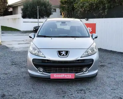 Peugeot 207 2008 - 4990 EUR, 207000 km - AUTO.MOTO.pt - 207000km - foto 10 de 21