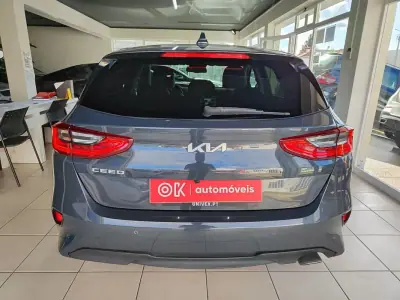 Kia Ceed 2021 - 17350 EUR, 60000 km - AUTO.MOTO.pt - 60000km - foto 9 de 33