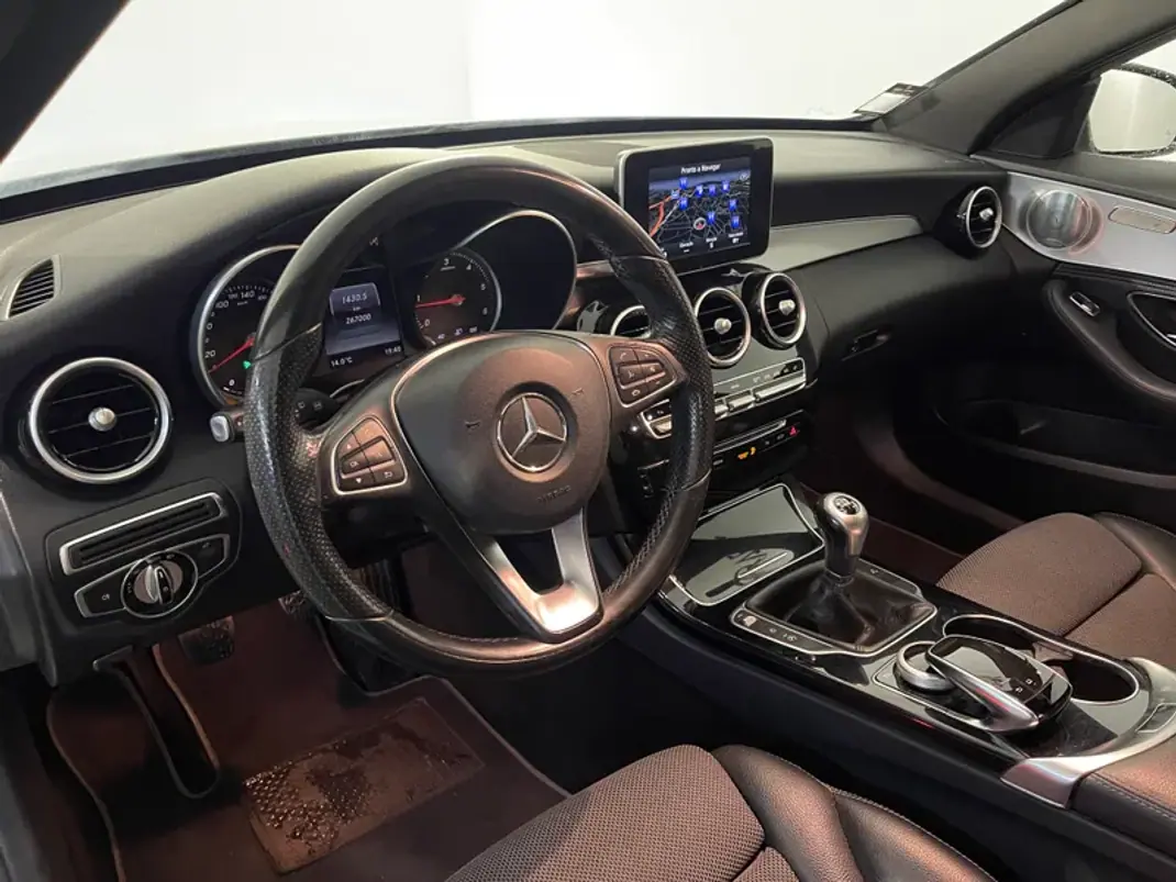 Mercedes-Benz C 220 2015 - 16500 EUR, 266000 km - AUTO.MOTO.pt - 266000km - foto 10 de 29