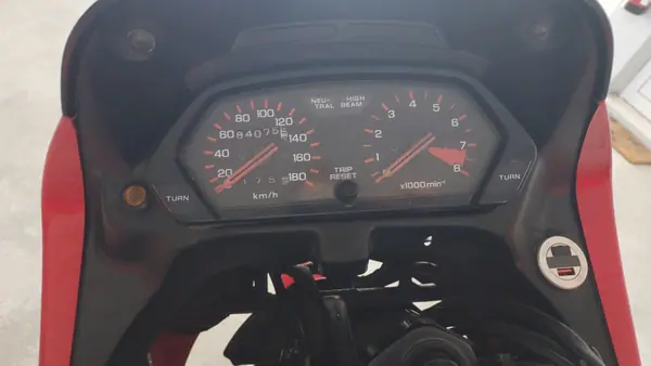 Honda XR 650R 1992 - 3000 EUR, 84000 km - AUTO.MOTO.pt - 84000km - foto 11 de 12