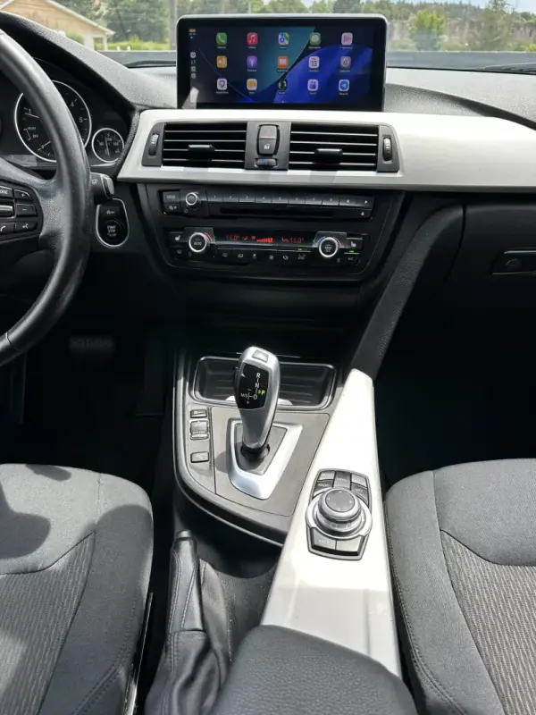 BMW 318 2015 - 13900 EUR, 173000 km - AUTO.MOTO.pt - 173000km - foto 44 de 62