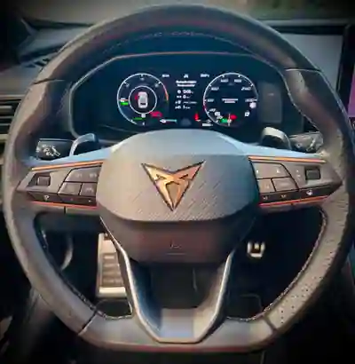 Cupra Formentor 2021 - 25950 EUR, 85500 km - AUTO.MOTO.pt - 85500km - foto 13 de 21