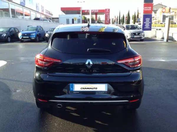 Renault Clio 1.0 TCe SL Lutecia 2022 Petrol