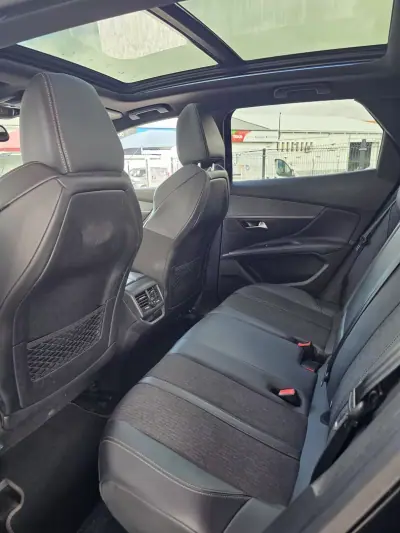Peugeot 3008 2019 - 19600 EUR, 84500 km - AUTO.MOTO.pt - 84500km - foto 19 de 20