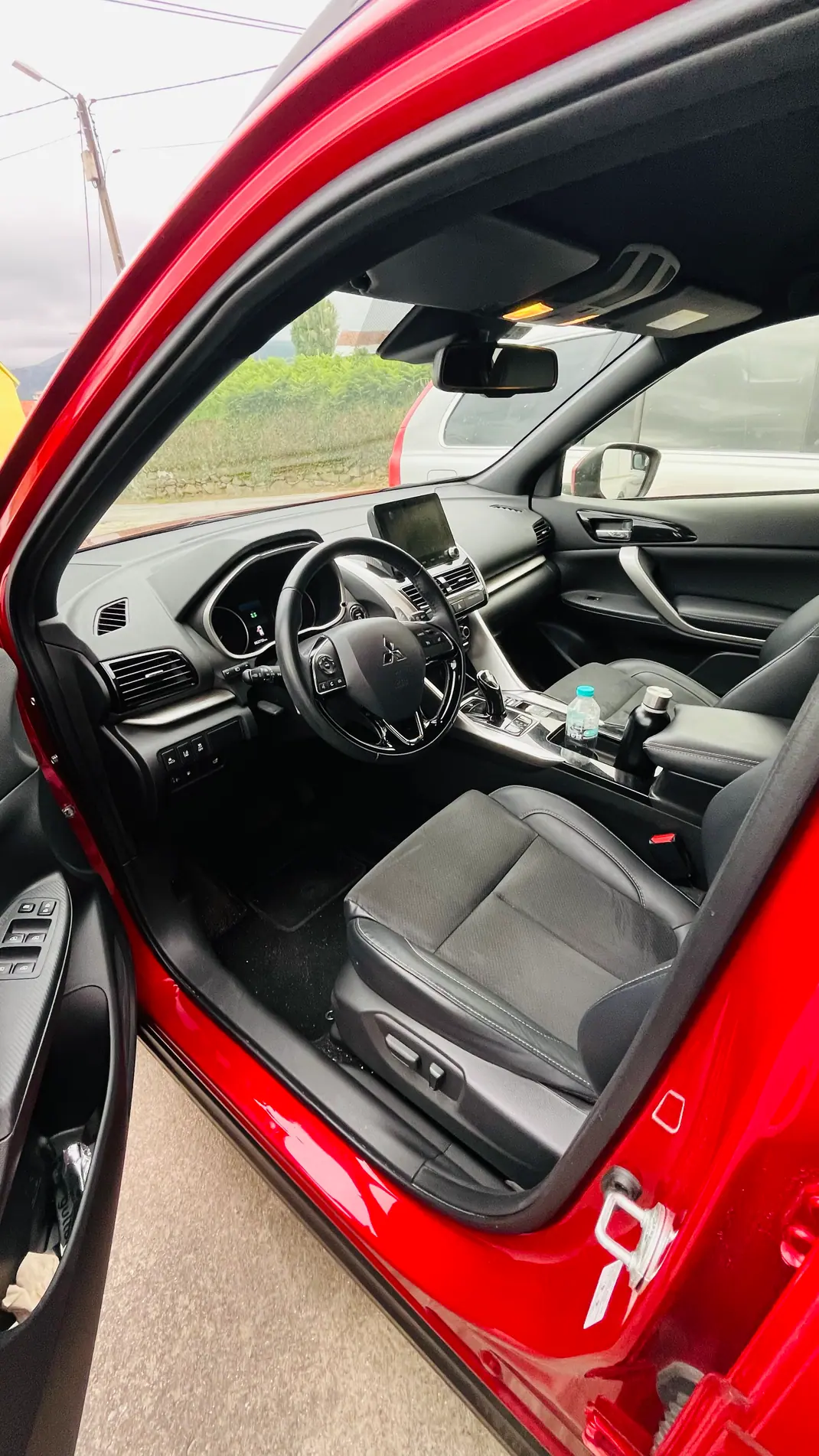 Mitsubishi Eclipse Cross 2022 - 23000 EUR, 64500 km - AUTO.MOTO.pt - 64500km - foto 5 de 7
