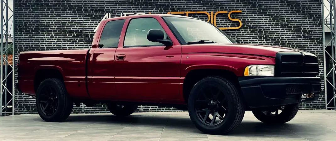 Dodge RAM 1998 - 24900 EUR, 110000 km - AUTO.MOTO.pt - 110000km - foto 5 de 17