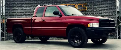 Dodge RAM 1998 - 24900 EUR, 110000 km - AUTO.MOTO.pt - 110000km - foto 5 de 17