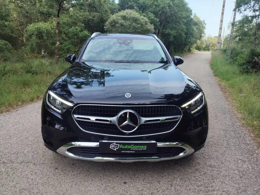 Mercedes-Benz GLC 220 2023 - 53500 EUR, 119100 km - AUTO.MOTO.pt - 119100km - foto 7 de 29