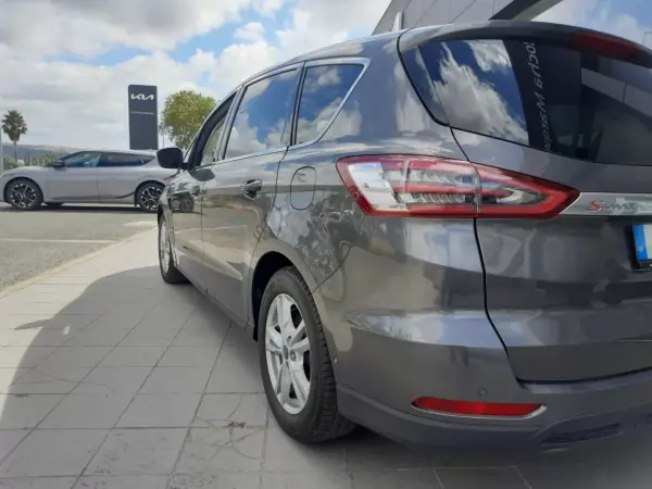Ford S-Max 2016 - 17750 EUR, 151186 km - AUTO.MOTO.pt - 151186km - foto 8 de 35