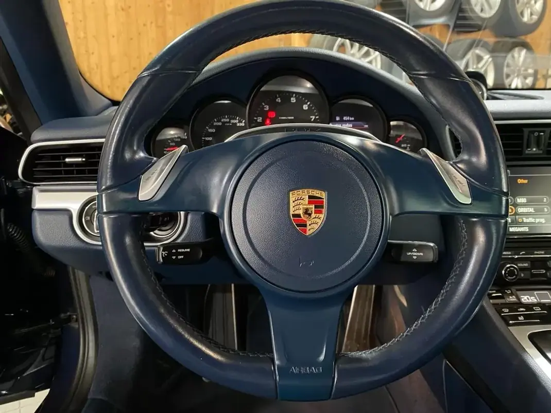 Porsche 911 2015 - 96900 EUR, 86000 km - 86000km - foto 12 de 20