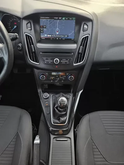 Ford Focus 2015 - 10990 EUR, 105000 km - AUTO.MOTO.pt - 105000km - foto 24 de 32