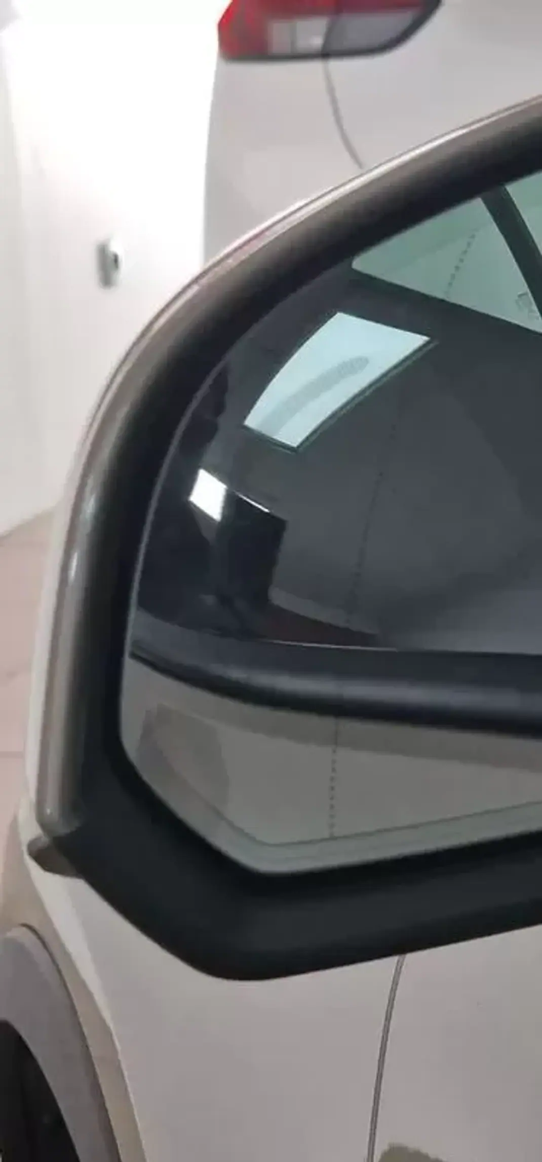 Volvo XC 40 2021 - 23450 EUR, 102307 km - 102307km - foto 9 de 60