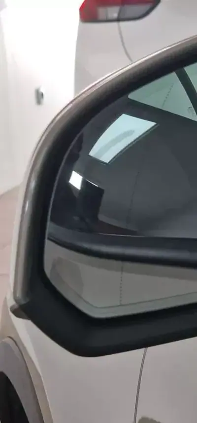 Volvo XC 40 2021 - 23450 EUR, 102307 km - 102307km - foto 9 de 60