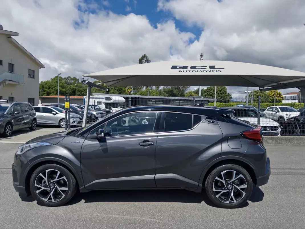 Toyota C-HR 2019 - 22990 EUR, 92000 km - AUTO.MOTO.pt - 92000km - foto 4 de 43