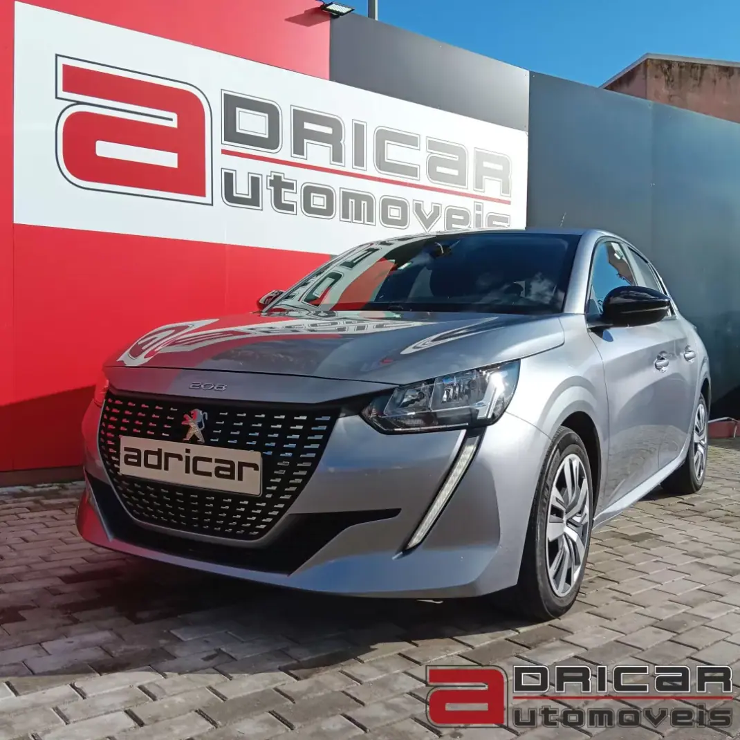 Peugeot 208 2023 - 15900 EUR, 46808 km - AUTO.MOTO.pt - 46808km - foto 1 de 22