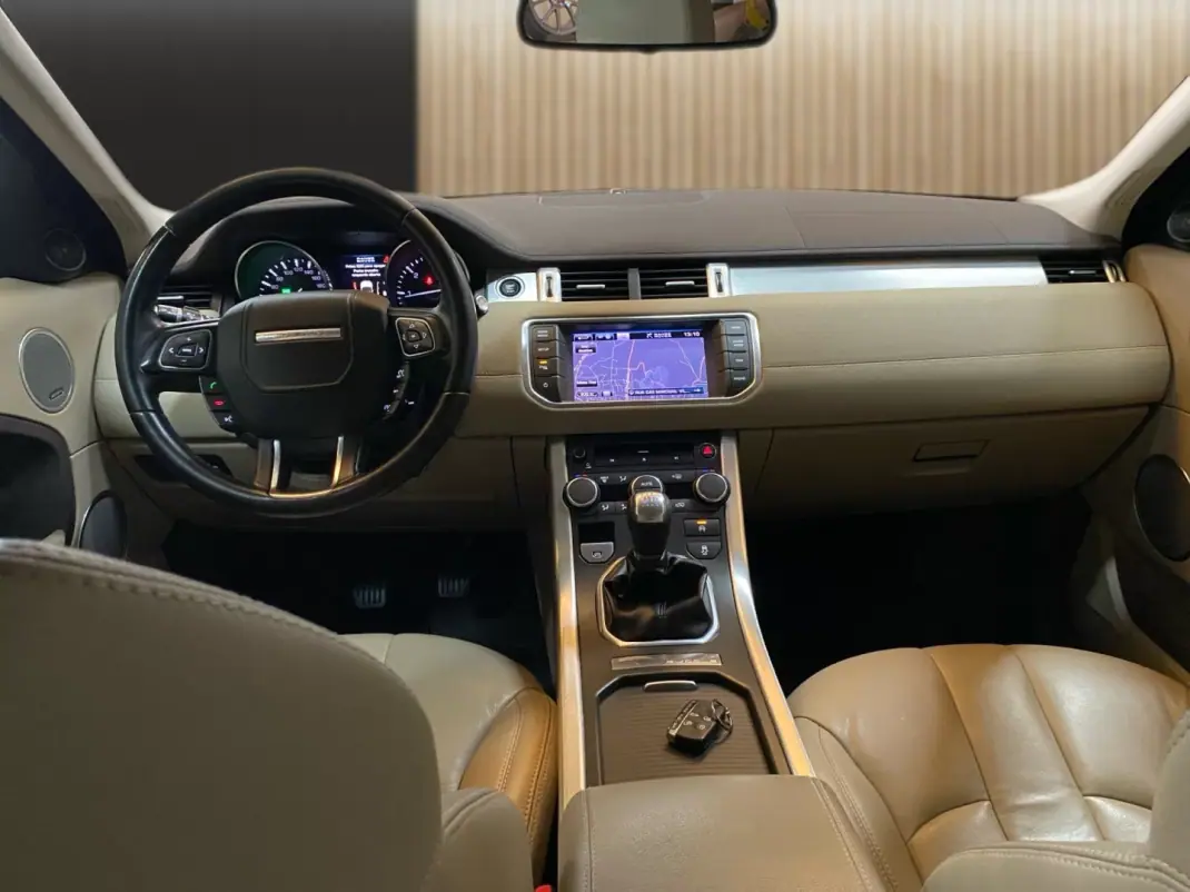Land Rover Range Rover Evoque 2013 - 17950 EUR, 235847 km - 235847km - foto 9 de 20
