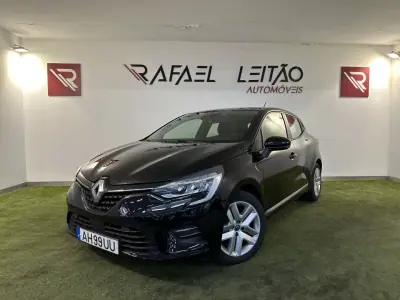 Renault Clio 2021 - 14500 EUR, 93000 km - AUTO.MOTO.pt - 93000km - foto 2 de 32
