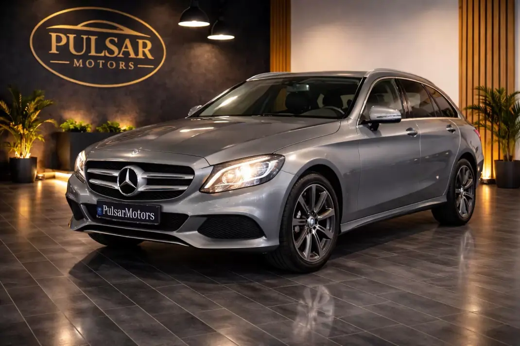 Mercedes-Benz C 200 2015 - 15900 EUR, 234700 km - AUTO.MOTO.pt - 234700km - foto 1 de 8