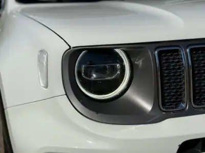 Jeep Renegade 2019 - 15995 EUR, 105000 km - AUTO.MOTO.pt - 105000km - foto 17 de 34
