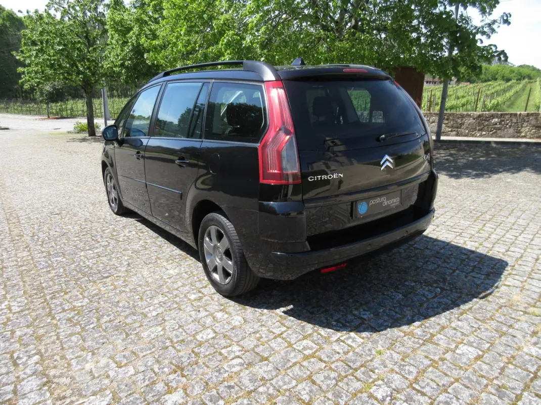 Citroën C4 Grand Picasso 2010 - 3490 EUR, 330000 km - AUTO.MOTO.pt - 330000km - foto 7 de 40