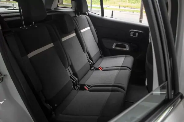 Citroën C5 Aircross 2019 - 10900 EUR, 262996 km - AUTO.MOTO.pt - 262996km - foto 31 de 41