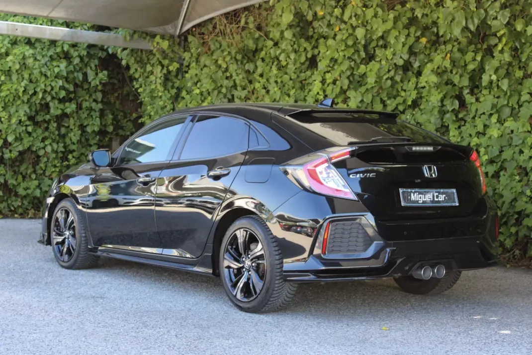 Honda Civic 2019 - 22900 EUR, 75000 km - 75000km - foto 10 de 18
