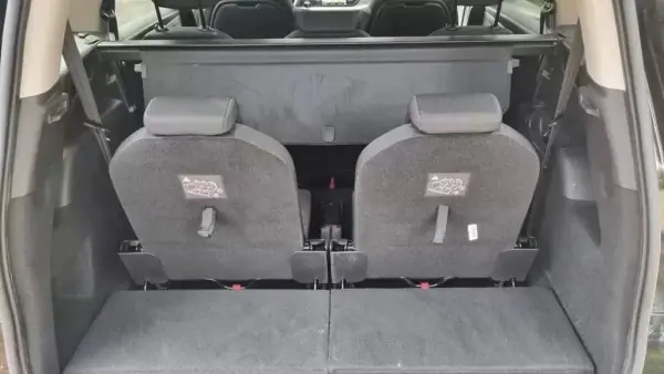Citroën C4 Grand Picasso 2019 - 19900 EUR, 126000 km - AUTO.MOTO.pt - 126000km - foto 9 de 22