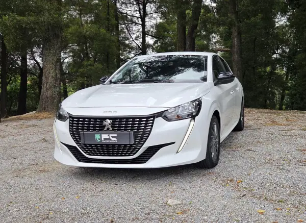 Peugeot 208 2022 - 13490 EUR, 109000 km - AUTO.MOTO.pt - 109000km - foto 4 de 21
