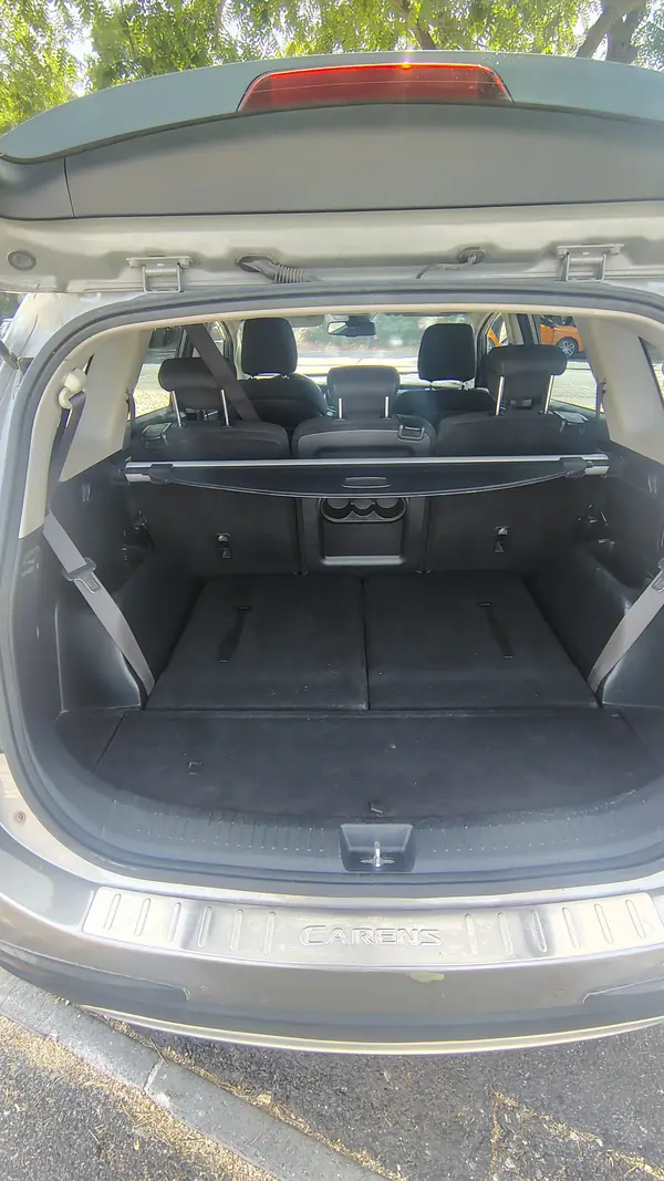 Kia Carens 2019 - 10000 EUR, 265000 km - AUTO.MOTO.pt - 265000km - foto 7 de 10