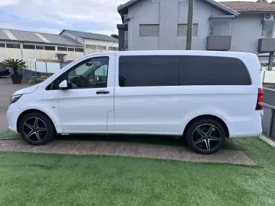Mercedes-Benz Vito Tourer 2020 - 29900 EUR, 225000 km - AUTO.MOTO.pt - 225000km - foto 12 de 33