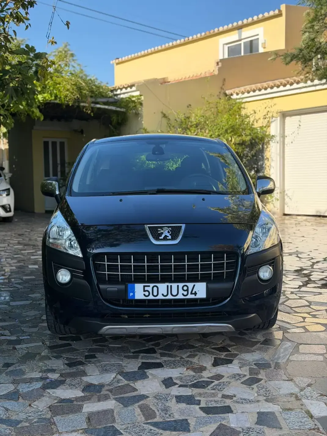 Peugeot 3008 2010 - 9900 EUR, 108854 km - AUTO.MOTO.pt - 108854km - foto 3 de 8
