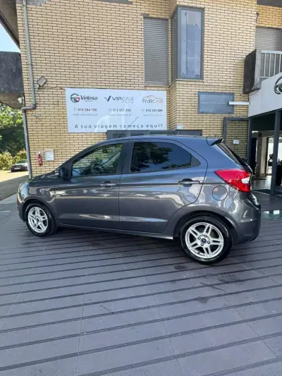 Ford KA 2017 - 10900 EUR, 56900 km - AUTO.MOTO.pt - 56900km - foto 5 de 12