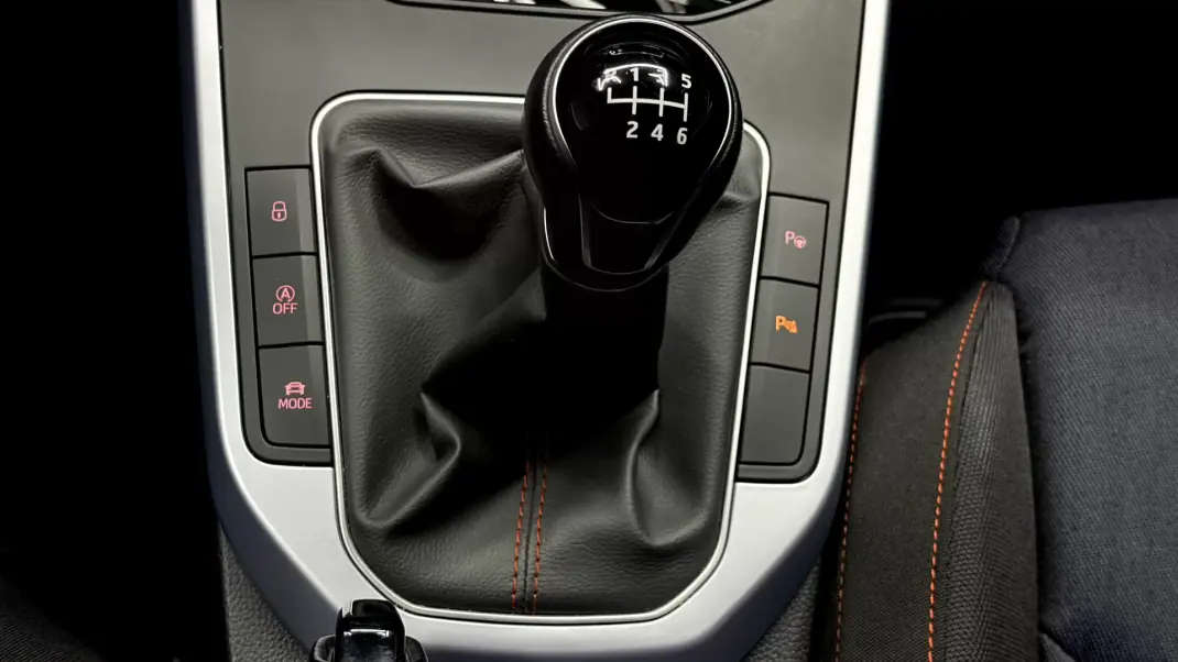 SEAT Arona 2023 - 16990 EUR, 30000 km - AUTO.MOTO.pt - 30000km - foto 34 de 42