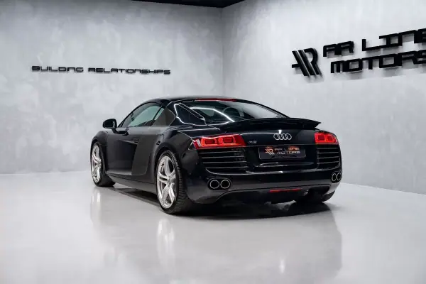 Audi R8 Coupé 2007 - 72950 EUR, 65000 km - AUTO.MOTO.pt - 65000km - foto 10 de 35