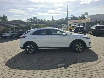 Kia XCeed 2026 - 22250 EUR, 6600 km - foto 5 de 31