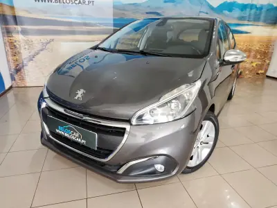 Peugeot 208 2018 - 9850 EUR, 48000 km - AUTO.MOTO.pt - 48000km - foto 2 de 23