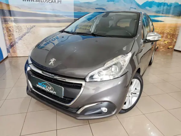 Peugeot 208 2018 - 9850 EUR, 48000 km - AUTO.MOTO.pt - 48000km - foto 2 de 23