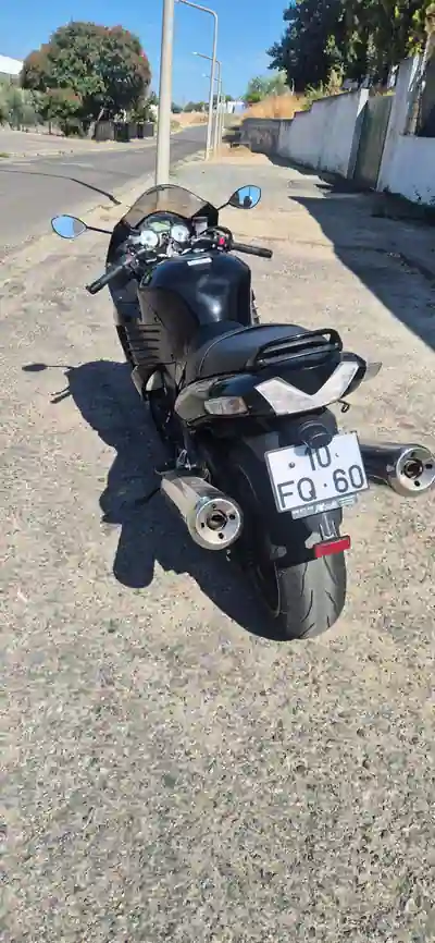 Kawasaki ZZR1400 2008 - 7000 EUR, 18200 km - foto 6 de 6