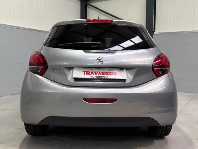 Peugeot 208 2019 - 12200 EUR, 165480 km - AUTO.MOTO.pt - 165480km - foto 12 de 12