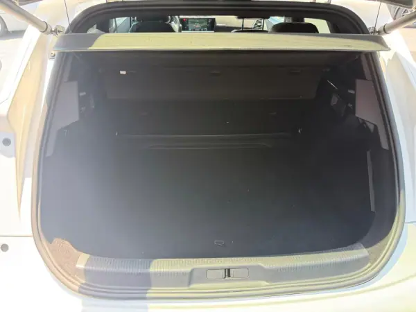 DS DS7 2019 - 22700 EUR, 141000 km - AUTO.MOTO.pt - 141000km - foto 11 de 12