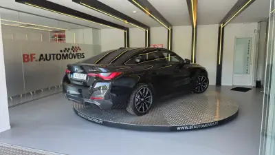 BMW i4 2022 - 38900 EUR, 61219 km - AUTO.MOTO.pt - 61219km - foto 4 de 58