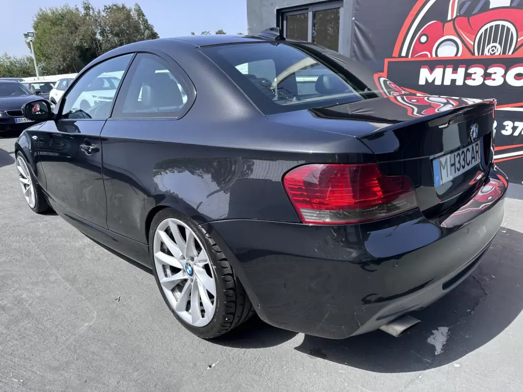 BMW 120 2010 - 9900 EUR, 240000 km - AUTO.MOTO.pt - 240000km - foto 9 de 45
