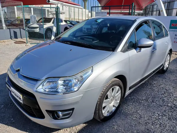 Citroën C4 2010 — photo 2 of 27