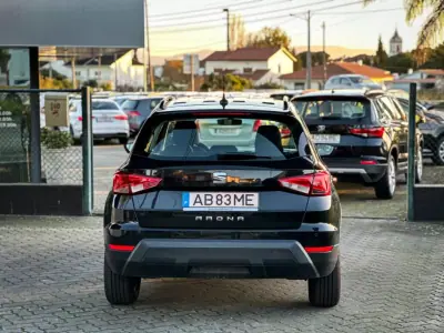 SEAT Arona 2020 - 15890 EUR, 40000 km - AUTO.MOTO.pt - 40000km - foto 4 de 12