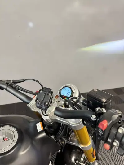 2022 - 5750 EUR, 5500 km - AUTO.MOTO.pt - 5500km - foto 18 de 27