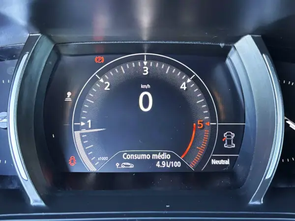 Renault Mégane Sport Tourer 2017 - 13990 EUR, 115000 km - AUTO.MOTO.pt - 115000km - foto 17 de 43