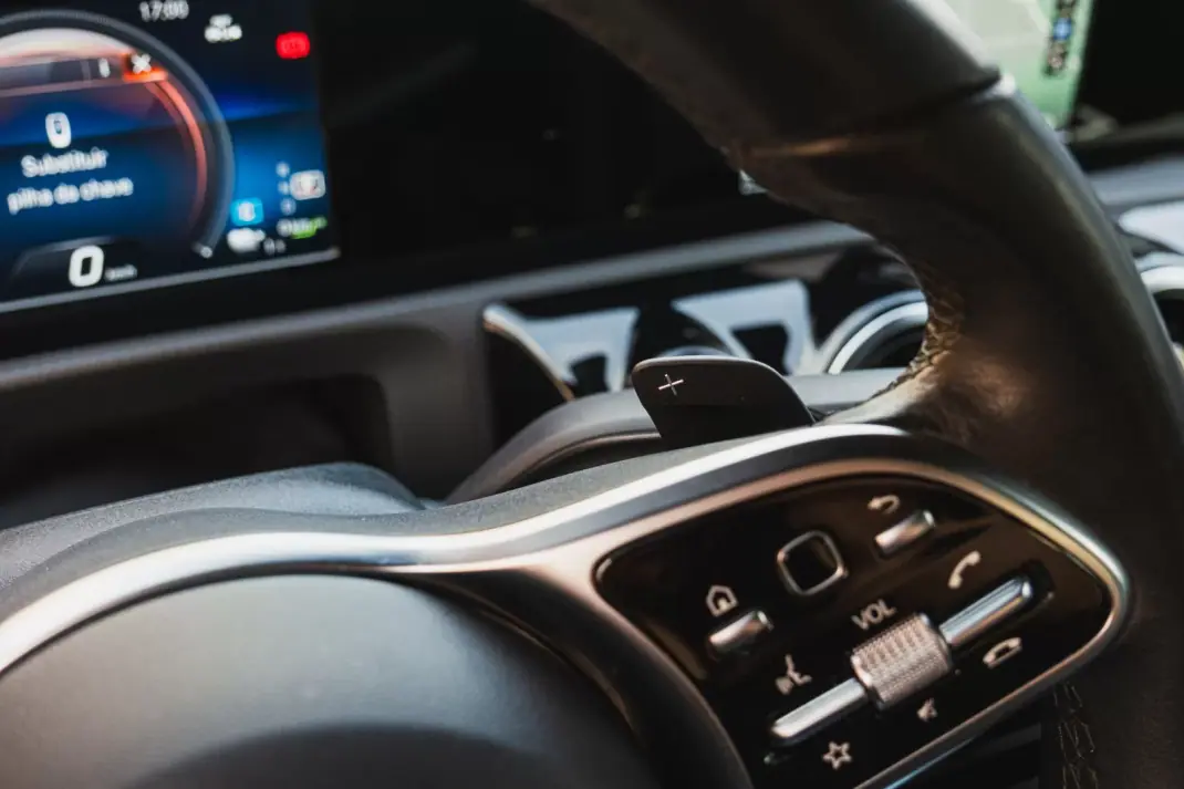 Mercedes-Benz A 250 2022 - 25000 EUR, 124440 km - AUTO.MOTO.pt - 124440km - foto 12 de 24